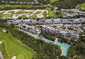 2BR Luxury Condo  Golf View  Corasol