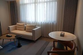 XUANDE GATE HOTEL