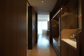 XUANDE GATE HOTEL