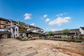 XUANDE GATE HOTEL