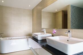 Absolute Twin Sands 5404 Private Pool