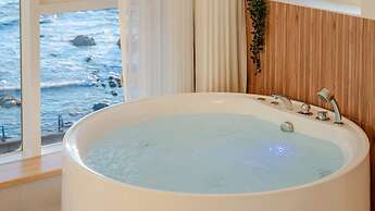 Donghae Badadam Ocean View Spa Pension