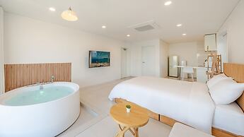 Donghae Badadam Ocean View Spa Pension