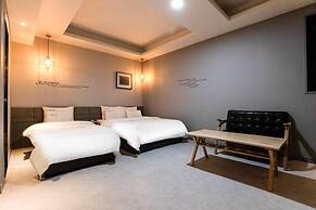 HOTEL JUNO