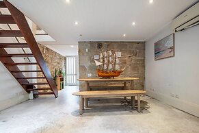 The Flintstones Luxury Stone Stay