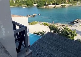 VILLAS MIA FRONT BEACH