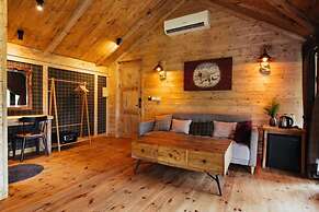 Amaya Home Lodge, SPA & Restaurant