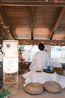 LOSTVILLA Green Gable-Anji