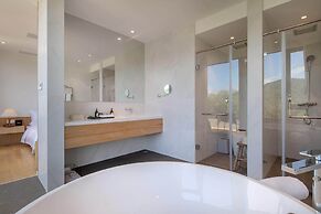 LOSTVILLA Green Gable-Anji
