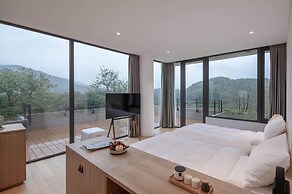 LOSTVILLA Green Gable-Anji