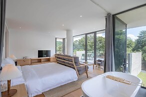 LOSTVILLA Green Gable-Anji