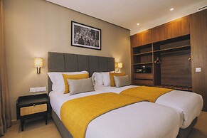 Dally Apart Hotel