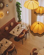 Dally Apart Hotel