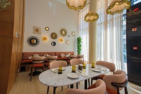 Dally Apart Hotel