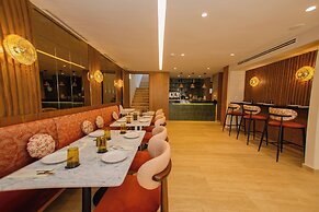 Dally Apart Hotel