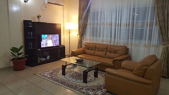 Appart'hôtel Micheline Suites Bastos