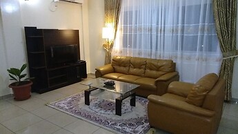 Appart'hôtel Micheline Suites Bastos