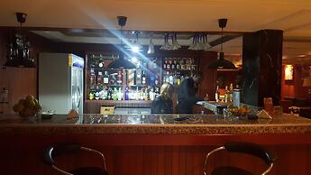 Appart'hôtel Micheline Suites Bastos