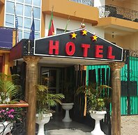 Appart'hôtel Micheline Suites Bastos