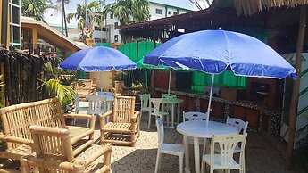 Appart'hôtel Micheline Suites Bastos