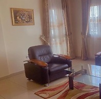 Appart'hôtel Micheline Suites Bastos