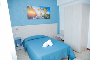 HOTEL LAURA