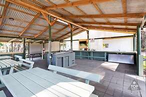 Kalaru Holiday Village