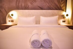 Azusa Hotels and Apartment