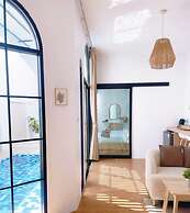 Alan Pool Villa Bangsaen