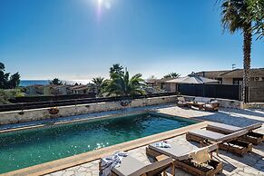 Palmrise Luxury Villas