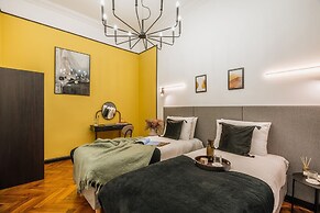 Pinata Apartment  - LoftAffair