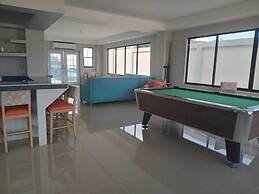 Luxeley Hotel and Suites
