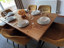 Spacious Birmingham House - 7 Guests -free Parking