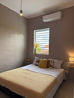 Breezy Azul Getaway Otrobanda