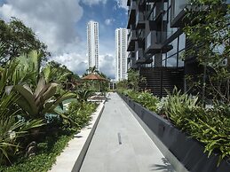 Spacious 2BR w Terrace Lounge