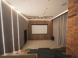 Spacious 2BR w Terrace Lounge