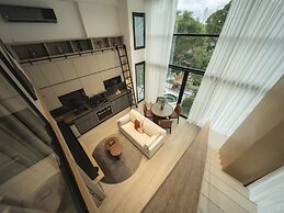 Lovely 2BR Apt Close to Shops