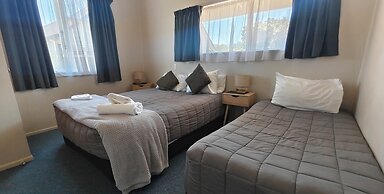 Chanel Court Motel