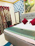 Hotel Aditya Varanasi