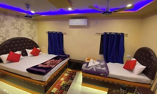 Hotel Aditya Varanasi