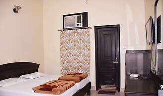 Hotel Aditya Varanasi