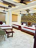 Hotel Aditya Varanasi