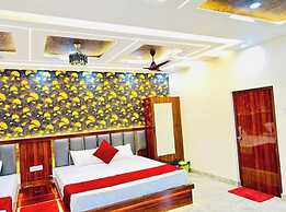 Hotel Aditya Varanasi