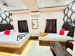 Hotel Aditya Varanasi