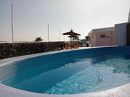 Luxury Marina Apartment - Self Catering