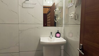 Cloud9 Airport Hotel