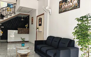 Cloud9 Airport Hotel