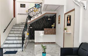 Cloud9 Airport Hotel
