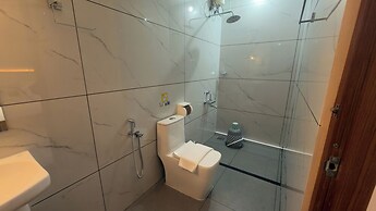 Cloud9 Airport Hotel