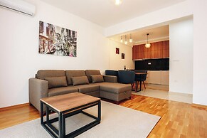 Status Apartments 140